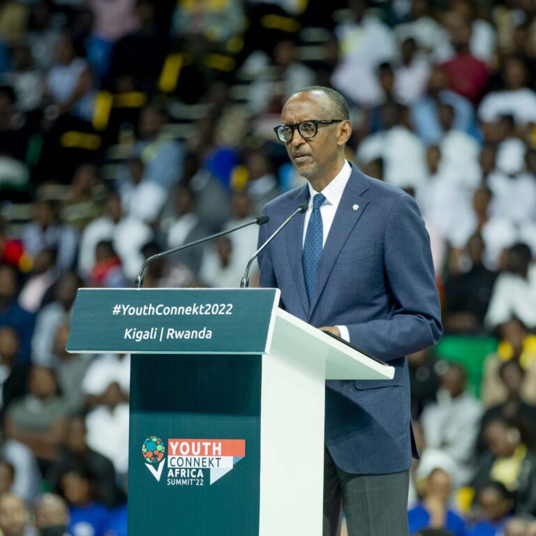 Kagame exhorte les jeunes à conduire le programme de développement – ​​KT PRESS