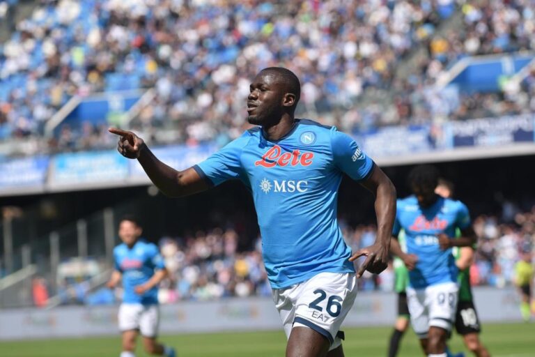 Chelsea signe le défenseur sénégalais Koulibaly de Naples