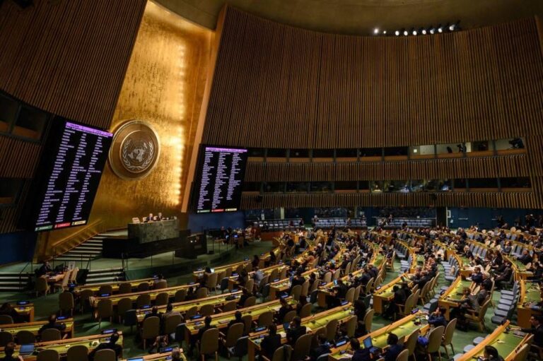 russie: l’Assemblée générale des Nations unies condamne “l’annexion illégale” de terres ukrainiennes par la Russie