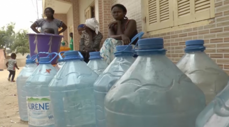 Sénégal : La course pour fournir à Dakar suffisamment d’eau pour faire couler les robinets