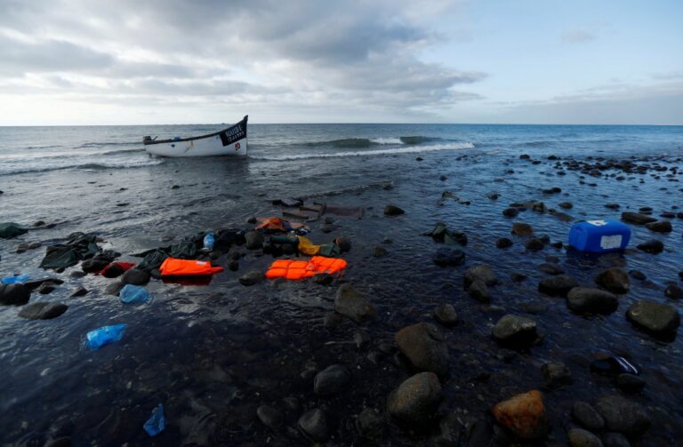 Un bateau chavire au giant du Sénégal, 13 migrants tués