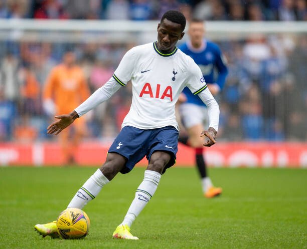 Une première sur le banc pour Pape Matar Sarr (Tottenham)