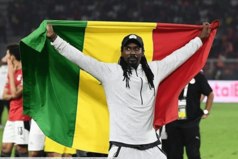 Le Salaire d’Aliou Cissé connait une hausse de 10 thousands and thousands FCFA !