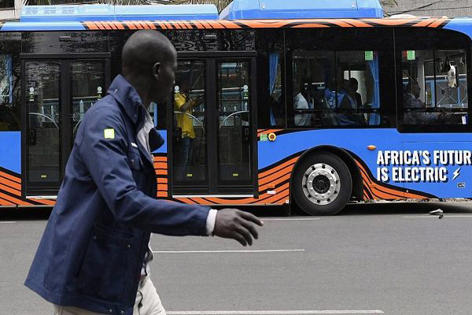 Un bus électrique fait ses débuts à Nairobi dans le cadre d’une poussée d’énergie propre